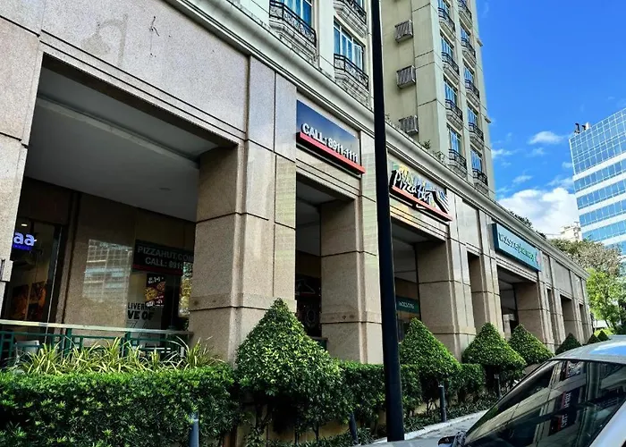 Affordable With Wifi In Mckinley Bgc
