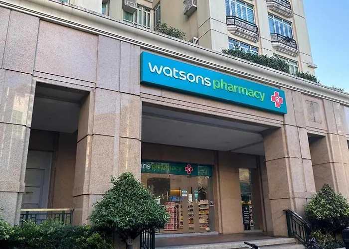 Affordable With Wifi In Mckinley Bgc Apartahotel